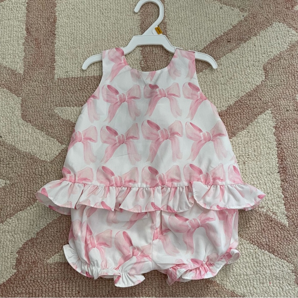 Cecil and Lou Pink Bow Set